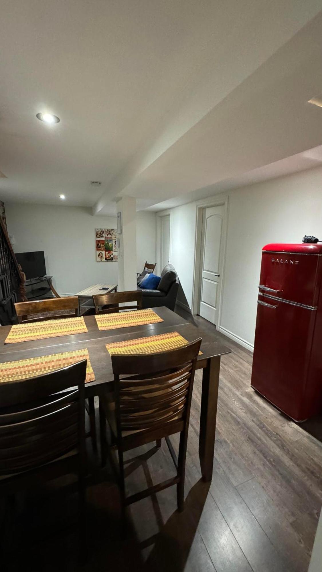 E-Hotel Des Grisons ケベックシティ エクステリア 写真