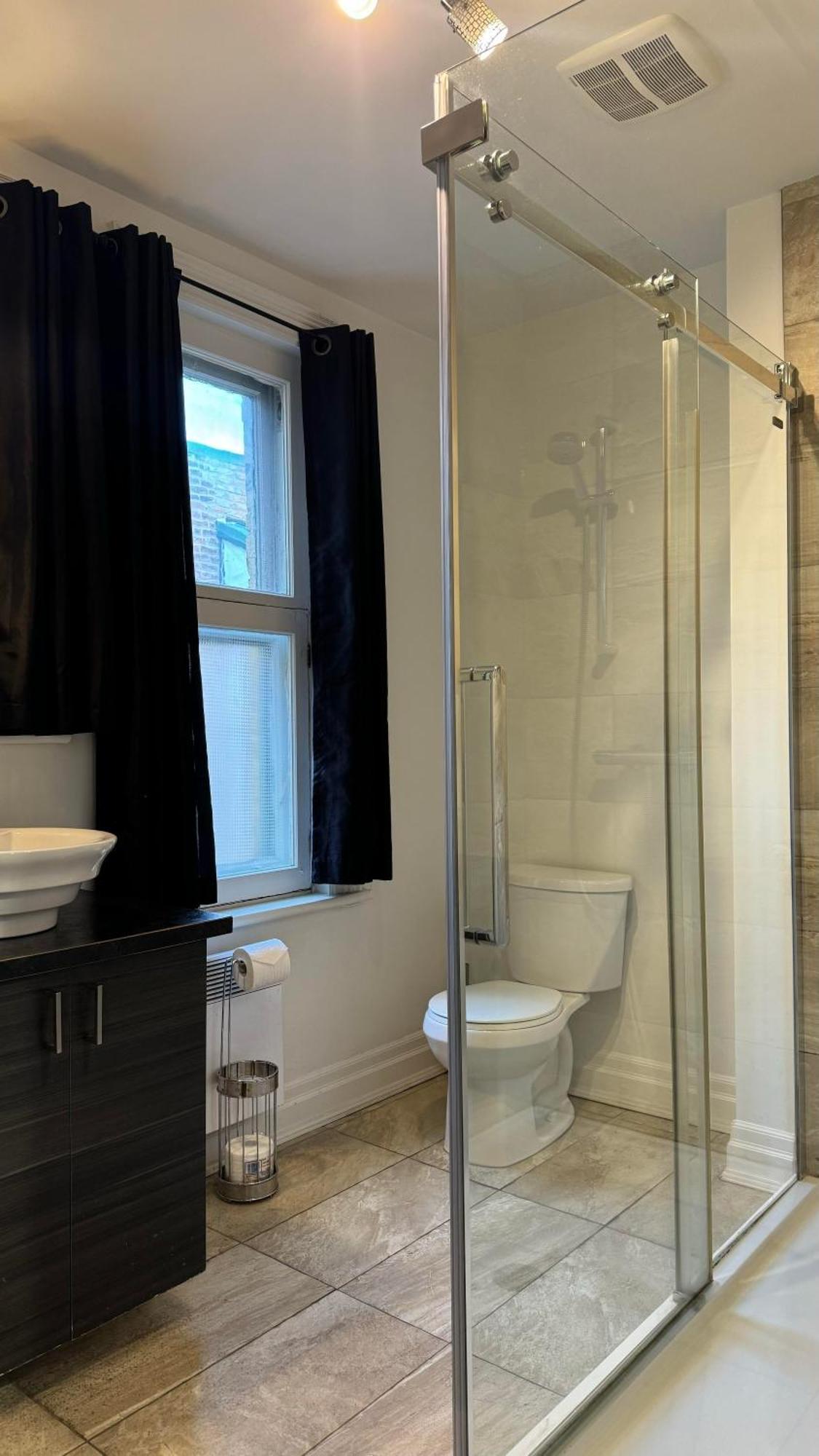 E-Hotel Des Grisons ケベックシティ エクステリア 写真